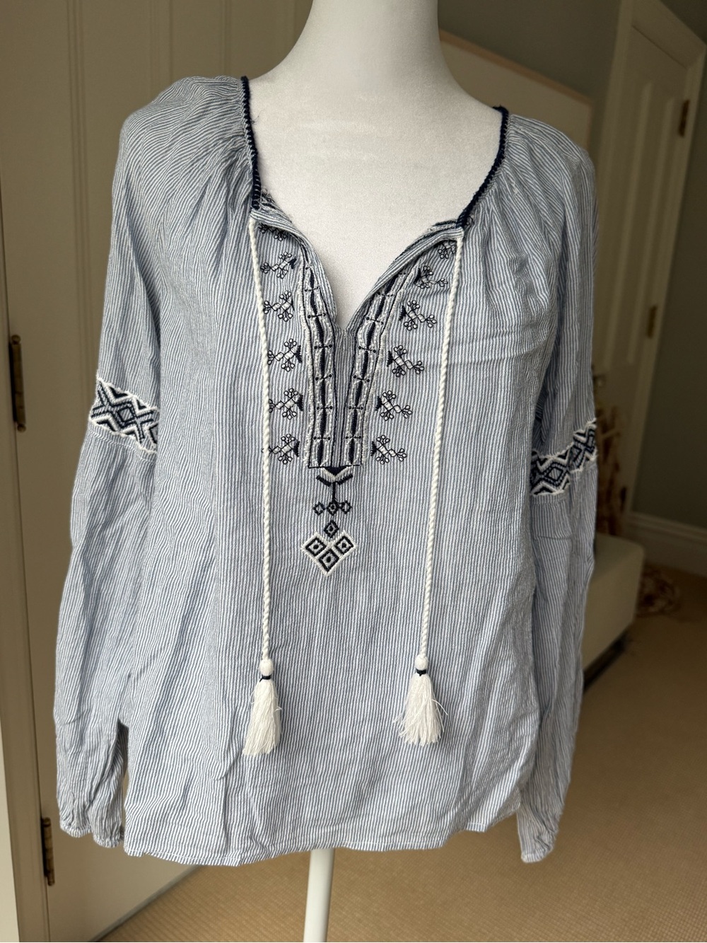 Abercrombie & Fitch Light Blue and White Embroidered Peasant Blouse